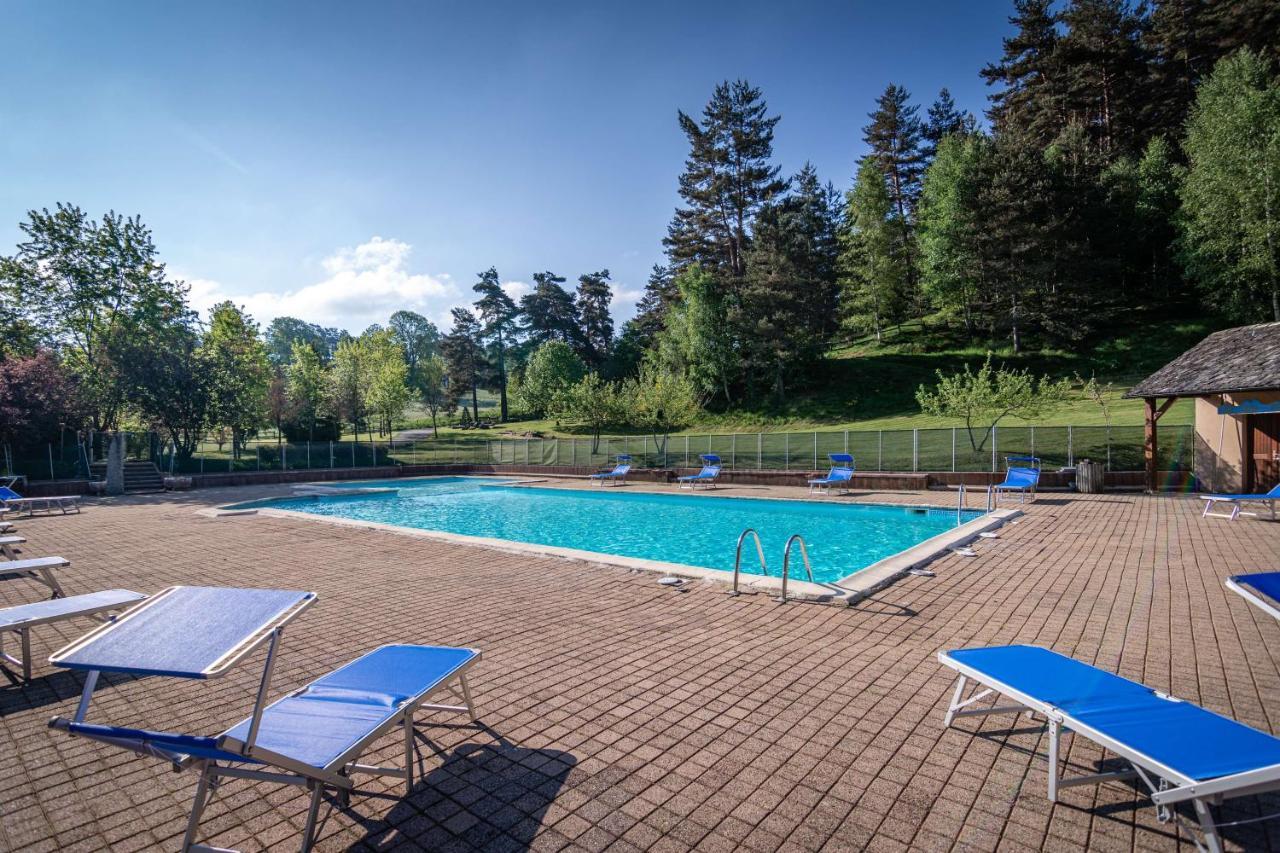 Les Hameaux De Lozere Sure Hotel Collection By Best Western Fournels Eksteriør bilde
